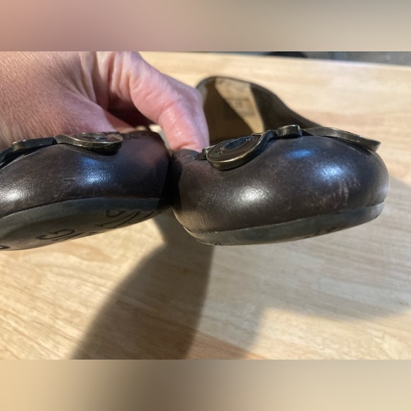 Simply Vera Wang flats in size 8 M. In great condition 🌺 - Picture 2 of 7